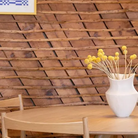 Amazing River View 2 Bdr, 2 Bath *