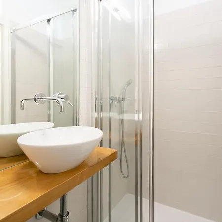 Appartement Amazing River View 2 Bdr, 2 Bath *