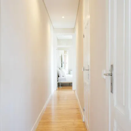 Amazing River View 2 Bdr, 2 Bath Lissabon